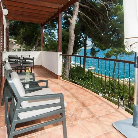 By The Sea Mali Losinj Apartment Veli Losinj