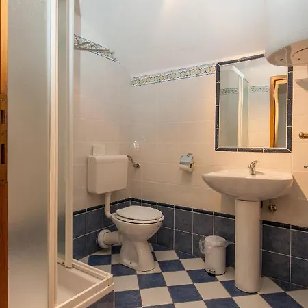 By The Sea Mali Losinj Apartment *