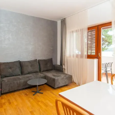 By The Sea Mali Losinj Apartment *