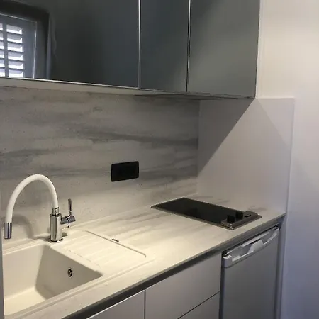 By The Sea Mali Losinj Appartamento Lussingrande