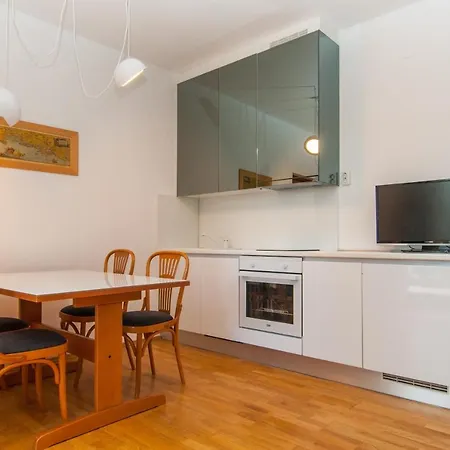 By The Sea Mali Losinj Apartment *