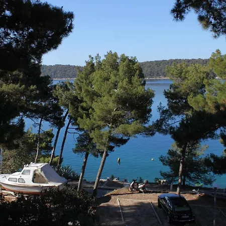 By The Sea Mali Losinj Apartment