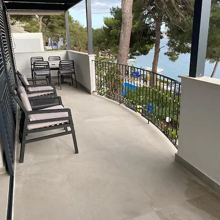 By The Sea Mali Losinj