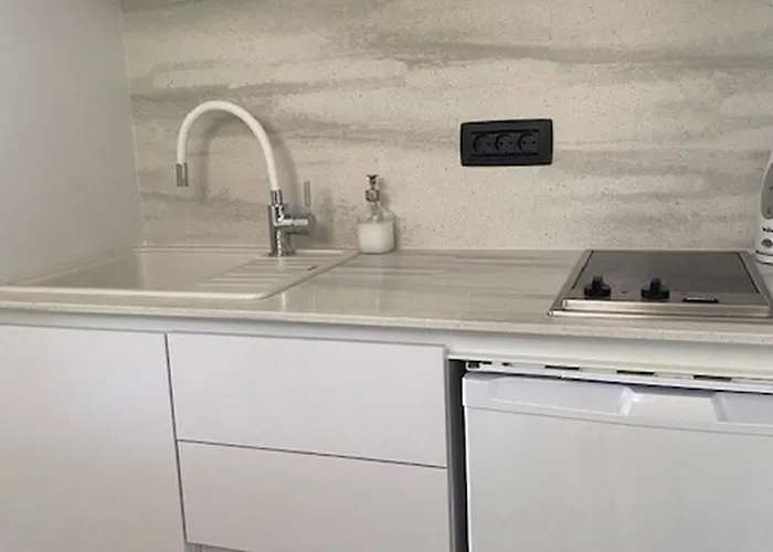 Apartment By The Sea Mali Losinj