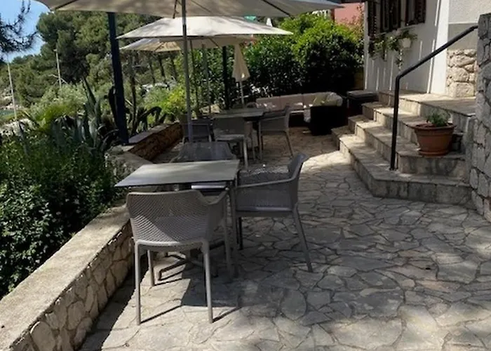 Apartment By The Sea Mali Losinj *