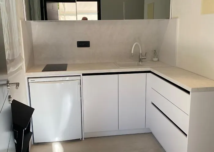 By The Sea Mali Losinj Apartment Veli Losinj
