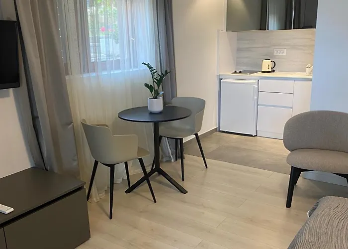 By The Sea Mali Losinj Apartment *