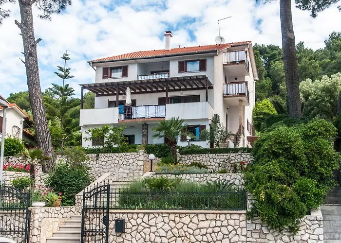 By The Sea Mali Losinj Apartment