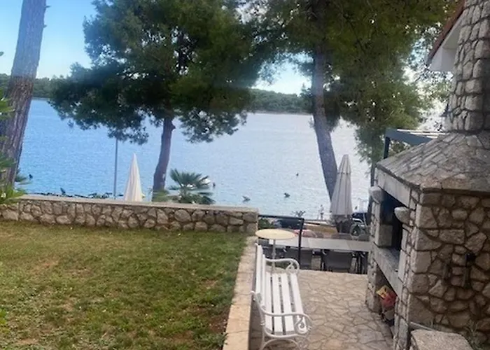 By The Sea Mali Losinj Apartment Veli Lošinj